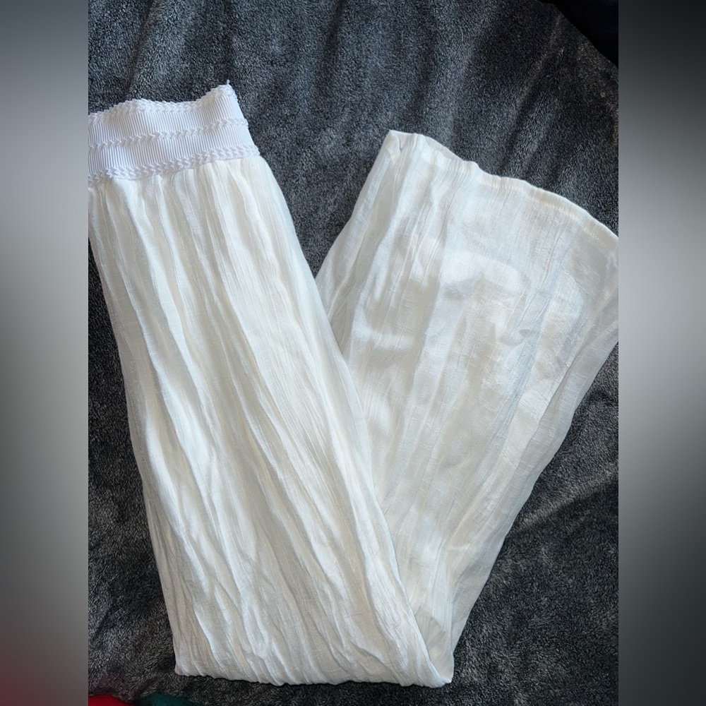 Woman’s apt 9 pants